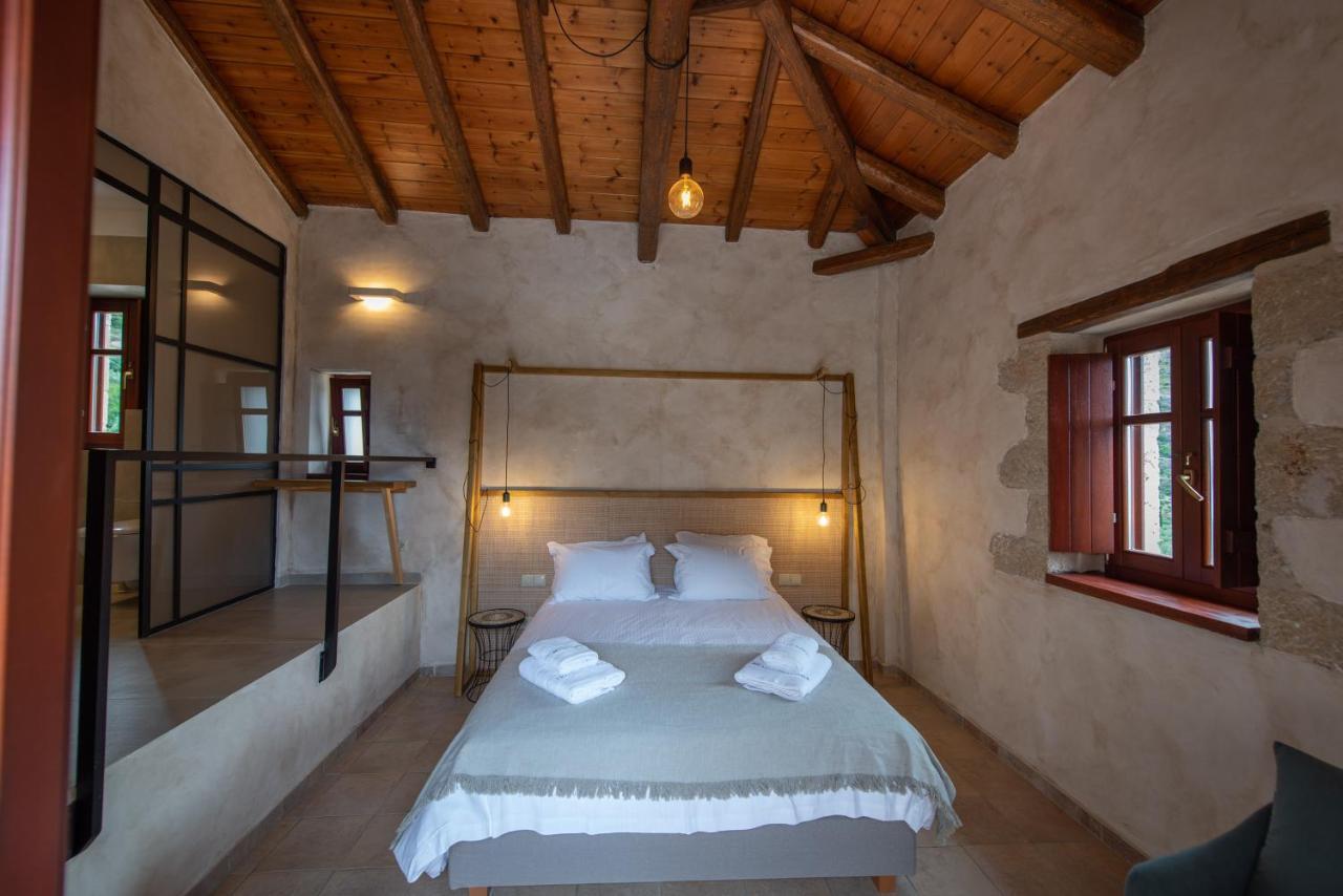 Brazzo Di Maina Hotel Oitylo
