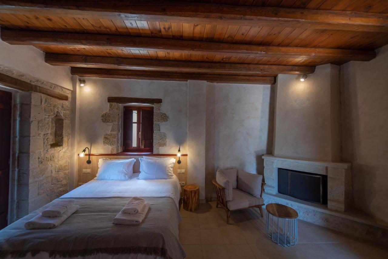 Brazzo Di Maina Hotel Oítilon