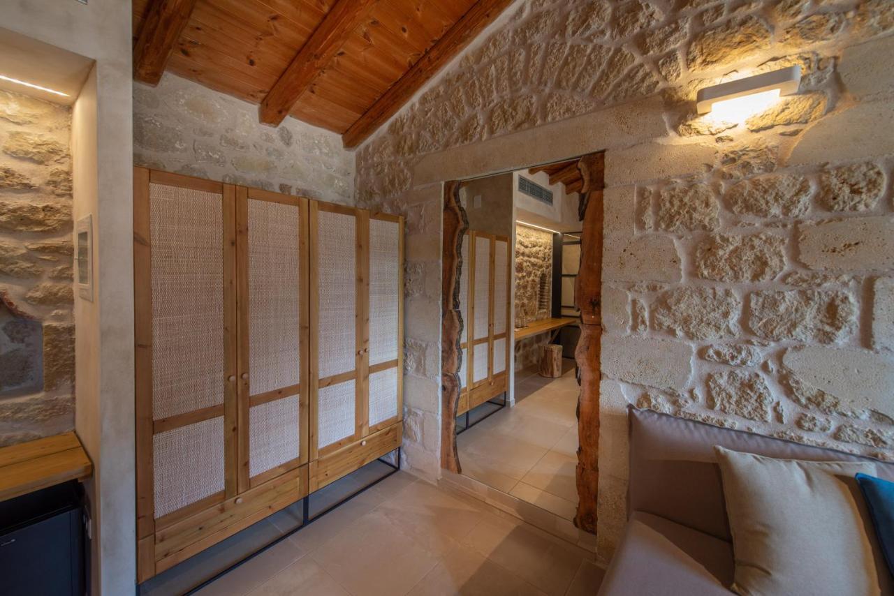 Hotel Brazzo Di Maina Oitylo